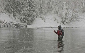 Centerpinning Float Fishing in the snow AA