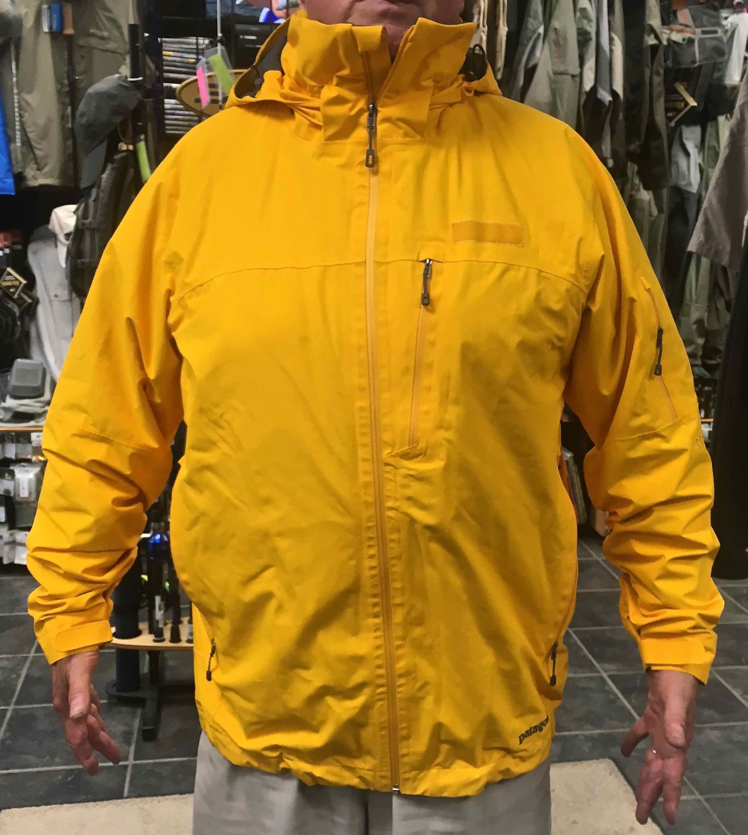 SOLD! – Patagonia Men's Primo Gore-Tex Jacket c/w Embedded RECCO