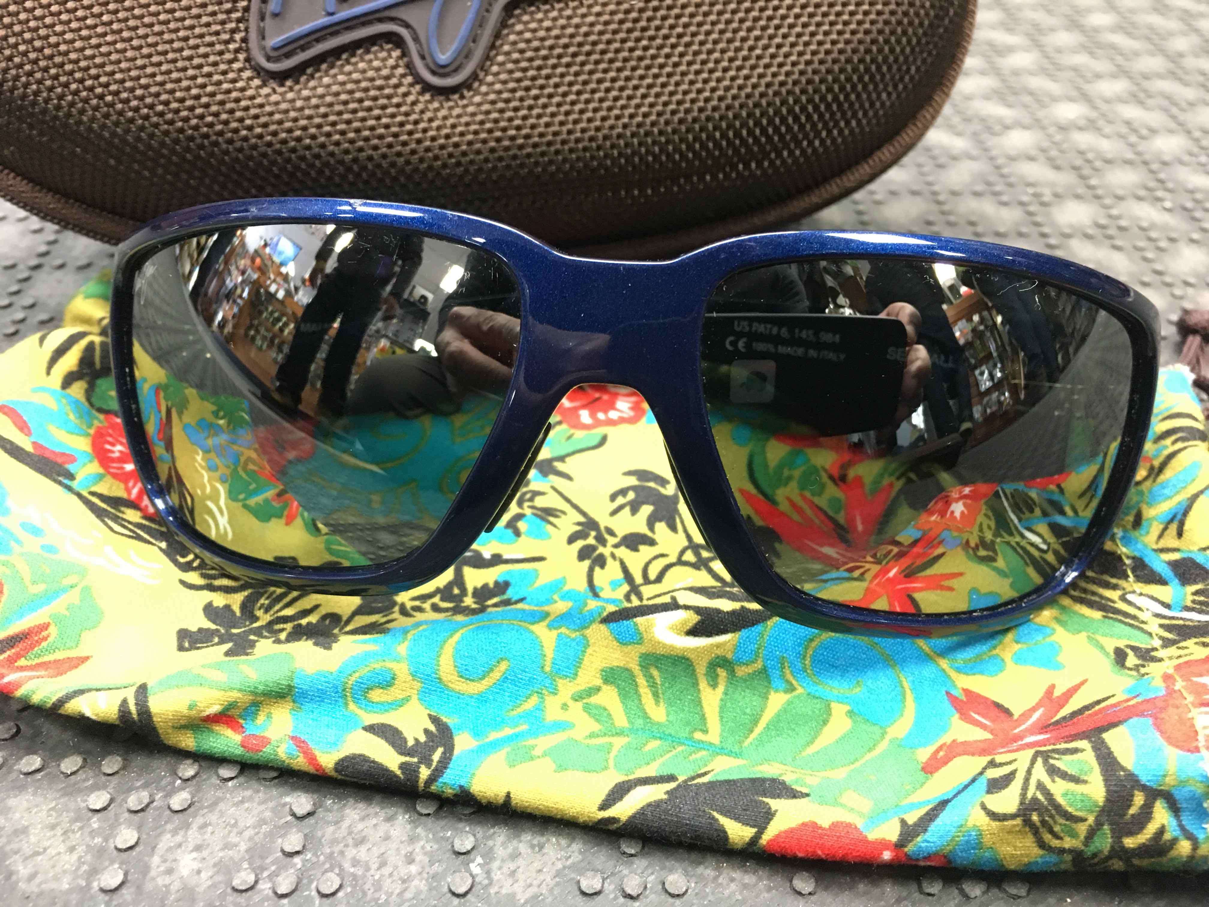 Maui Jim - Seawall Polarized Sunglasses - Neutral Grey Lenses - LIKE ...