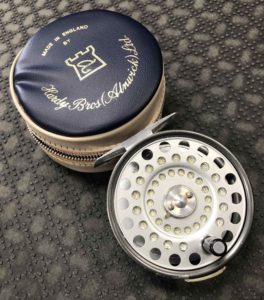 Hardy Classic Lightweight Series - The Featherweight Fly Reel c/w Zippered Vinyl Pouch - EXCELLENT CONDITION! - $185