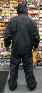 Goretex Bass Pro Rainsuit Jacket and Pant Size Large - LIKE NEW! - $50