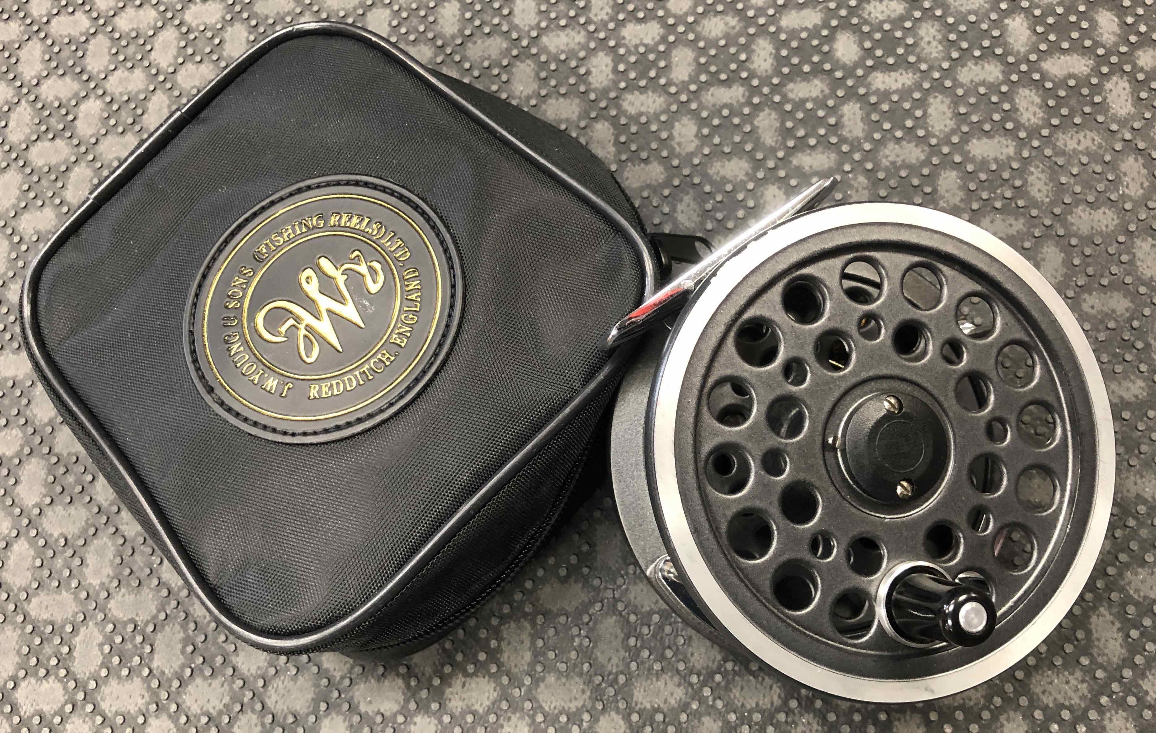 J.W. Young & Sons Ltd. Fly Reel - Redditch England - c/w Fly Line - 1540 Series - GREAT SHAPE! - $110