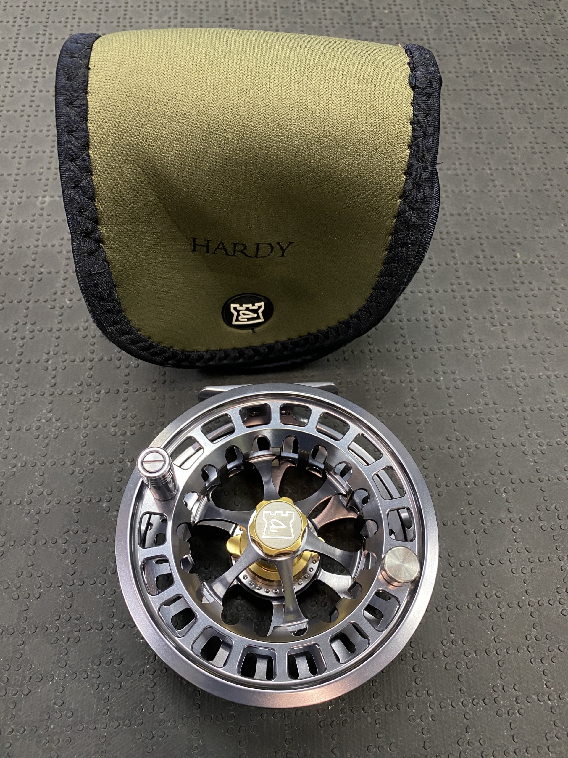 Hardy Ultralite 8000 DD Spey Reel B – The First Cast – Hook, Line and  Sinker's Fly Fishing Shop