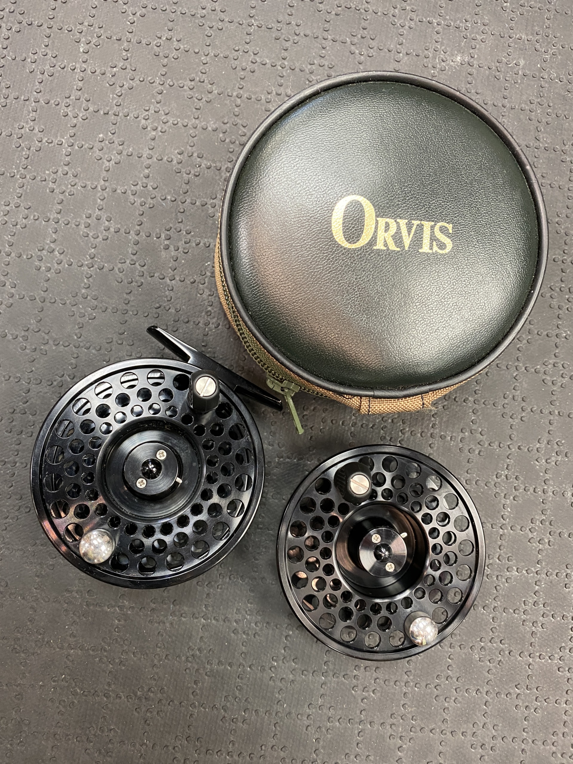 SOLD! – Orvis Battenkill MID ARBOR III Fly Reel – C/W Spare Spool & Orvis  Reel Pouch – LIKE NEW! – $200 – The First Cast – Hook, Line and Sinker's Fly  Fishing Shop