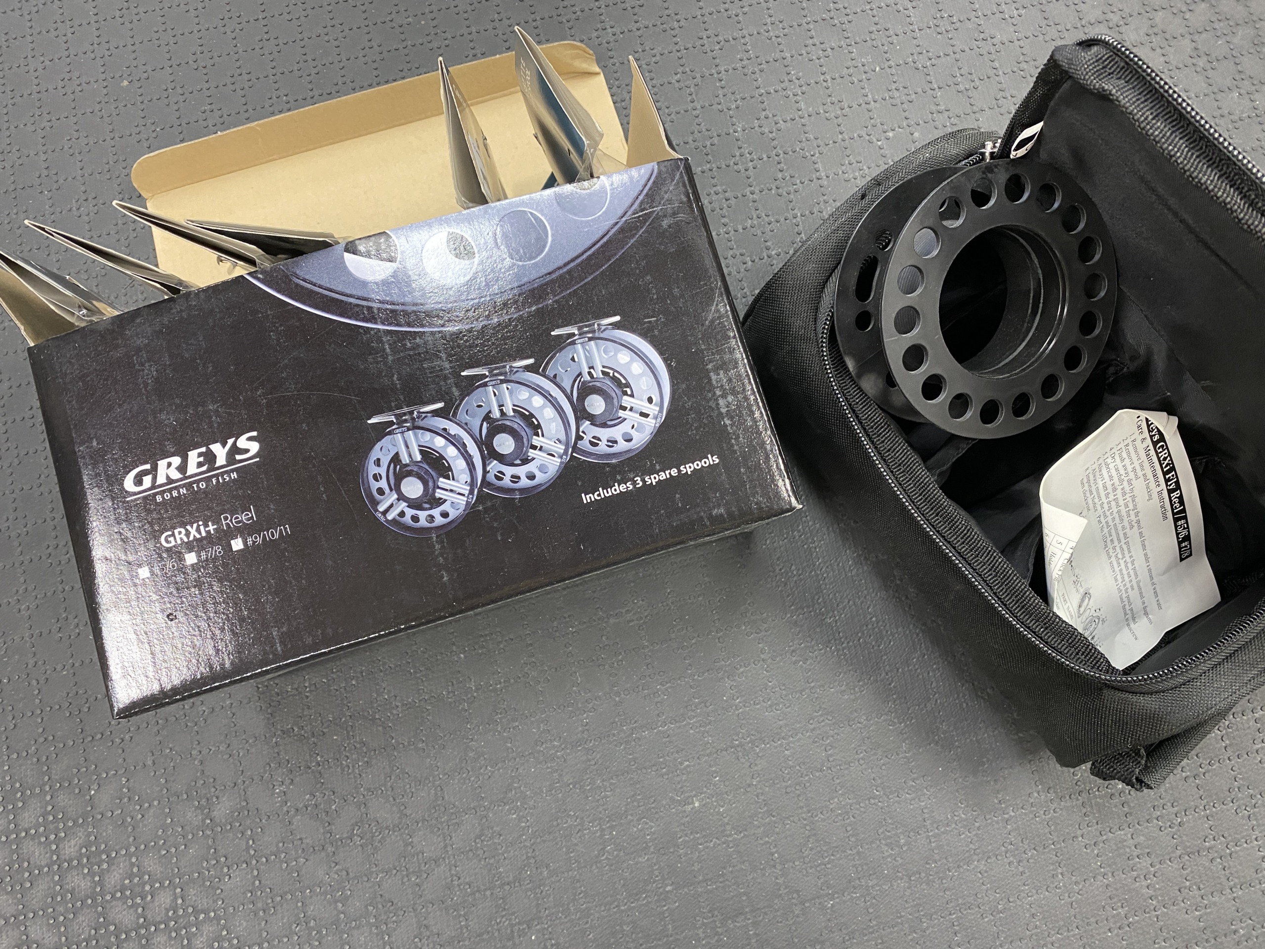 Greys GRXi+ Fly Reel - #9/10/11 - SPOOLS ONLY! - SEVEN Spare Spools & Pouch - NEVER USED! - $50